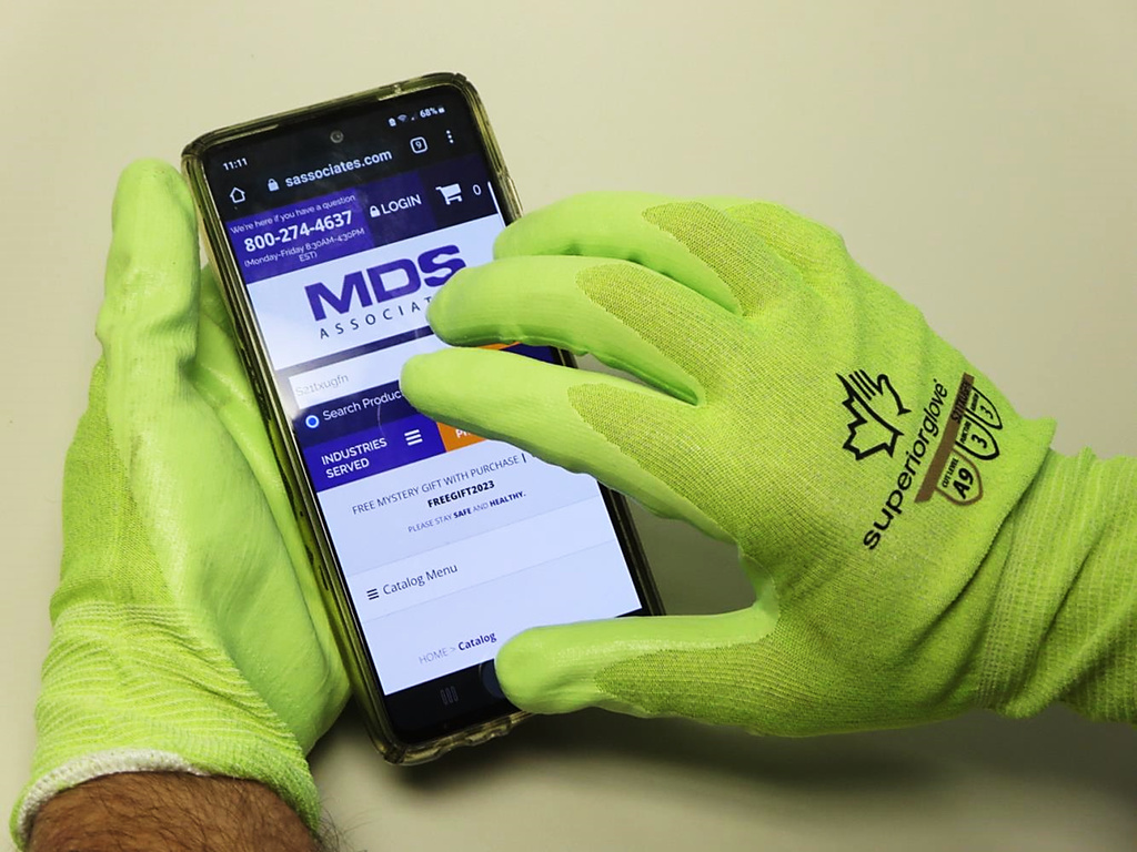 Superior Glove® TenActiv™ S21TXUGFN Hi-Vis Nitrile Coated Touchscreen A9 Extreme-Cut Gloves 